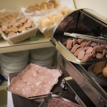 호텔 에스포지조네 팰리스