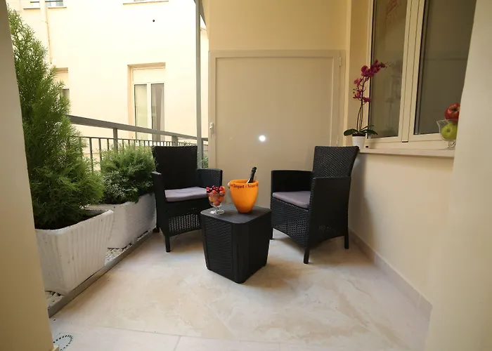 إسبوسيزيوني بالاس فندق 2*