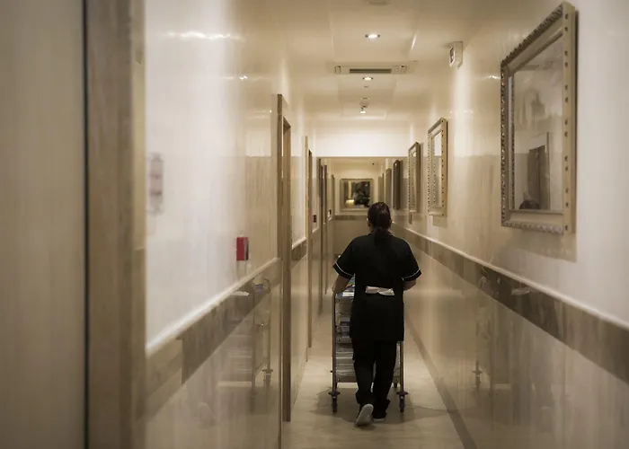 إسبوسيزيوني بالاس فندق